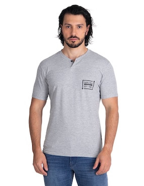 Playera Silver Plate cuello henley para hombre