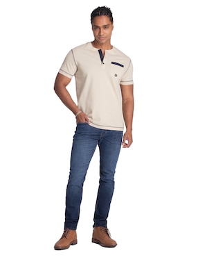 Playera Silver Plate cuello henley para hombre