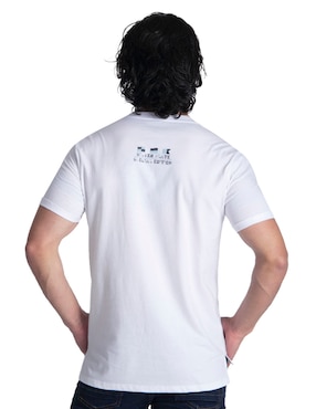 Playera Silver Plate cuello henley para hombre