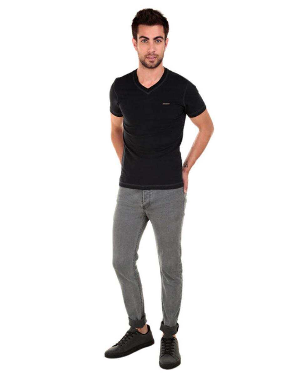 Playera Silver Plate cuello V para hombre