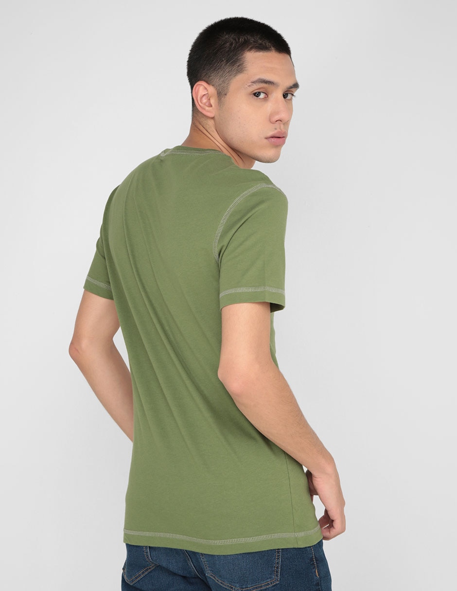 Playera Silver Plate cuello V para hombre