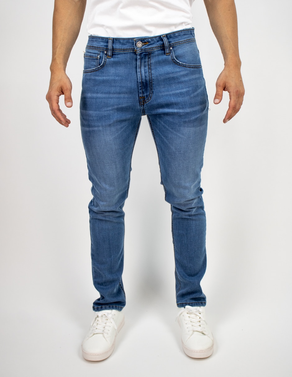Jeans técnico straight deslavado para hombre