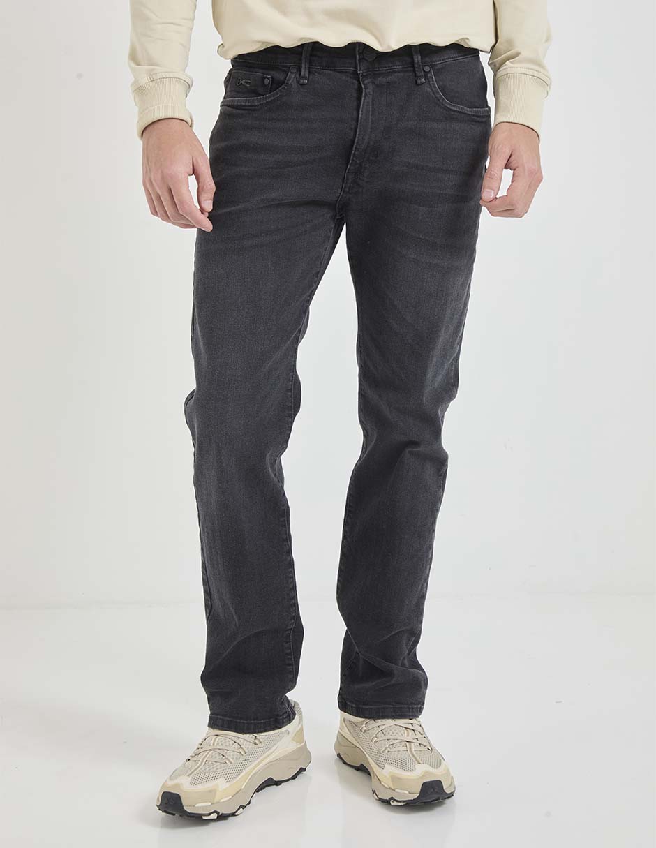 Jeans straight lavado stone wash para hombre 1
