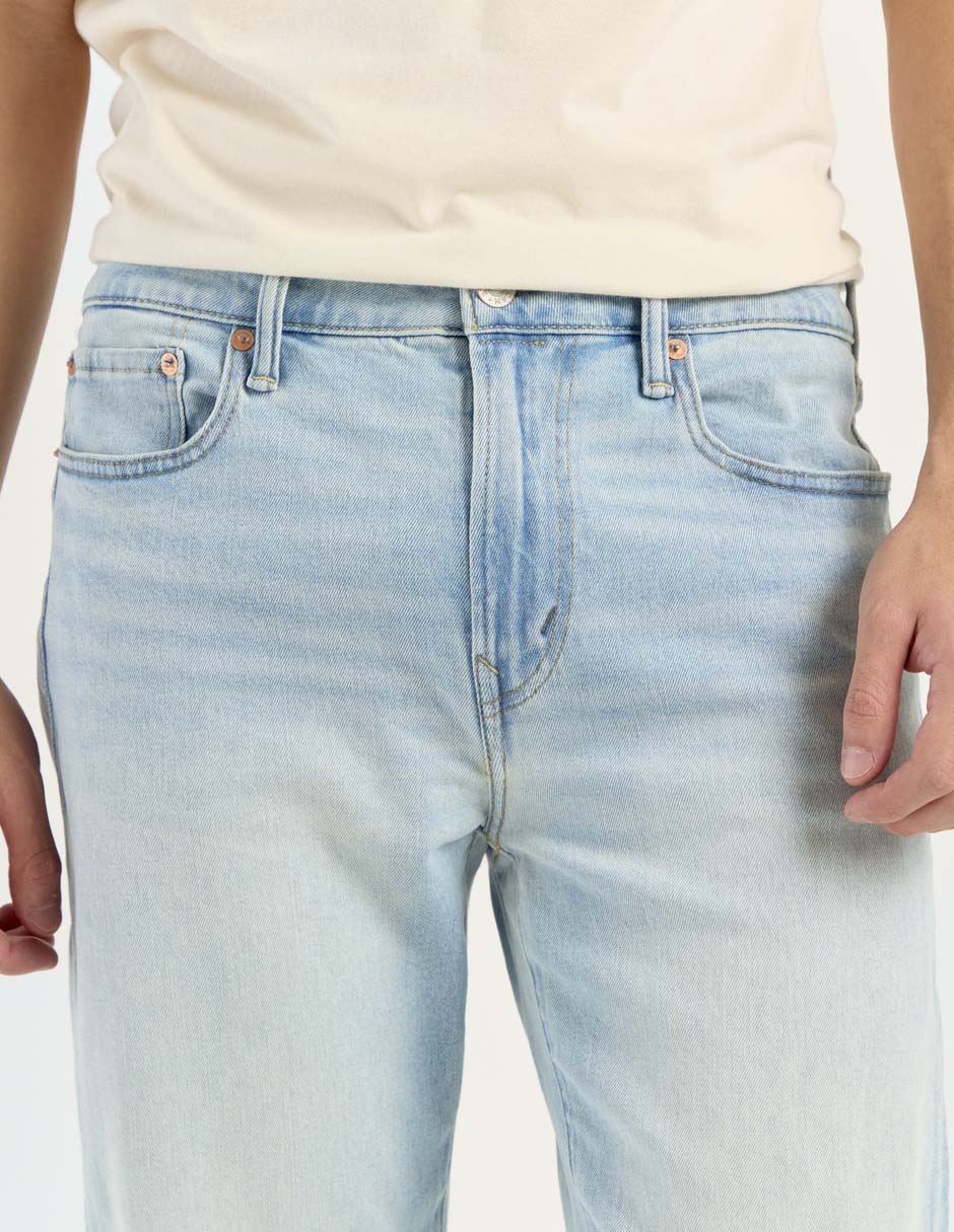 Jeans straight lavado claro para hombre 4