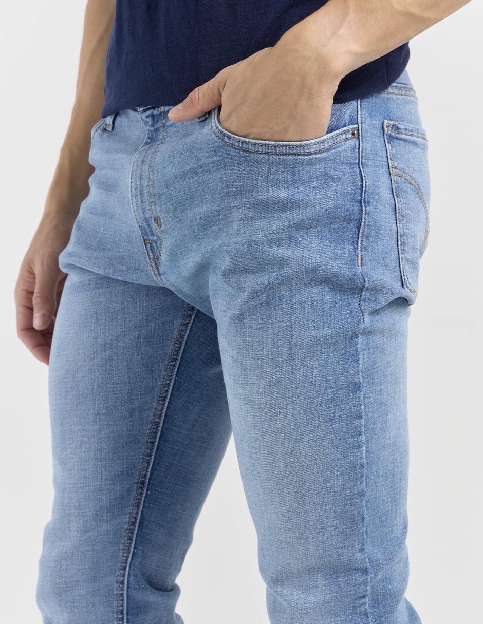 Jeans skinny lavado stone wash para hombre 4