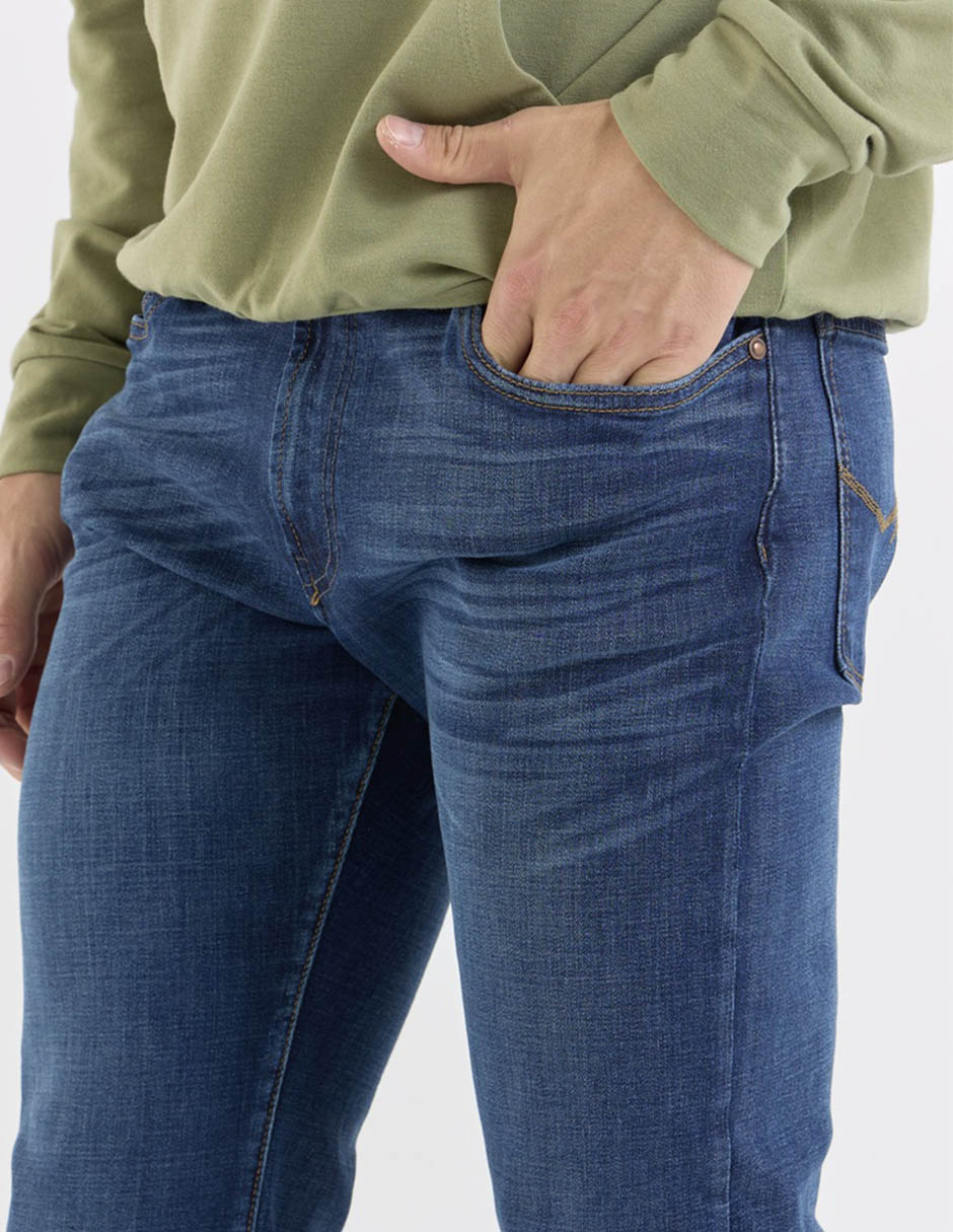 Jeans slim deslavado para hombre 4